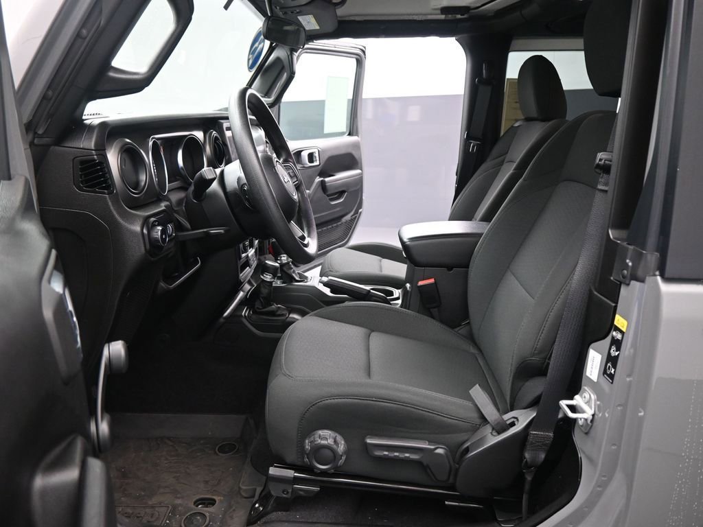 Used 2023 Jeep Wrangler Willys image 10