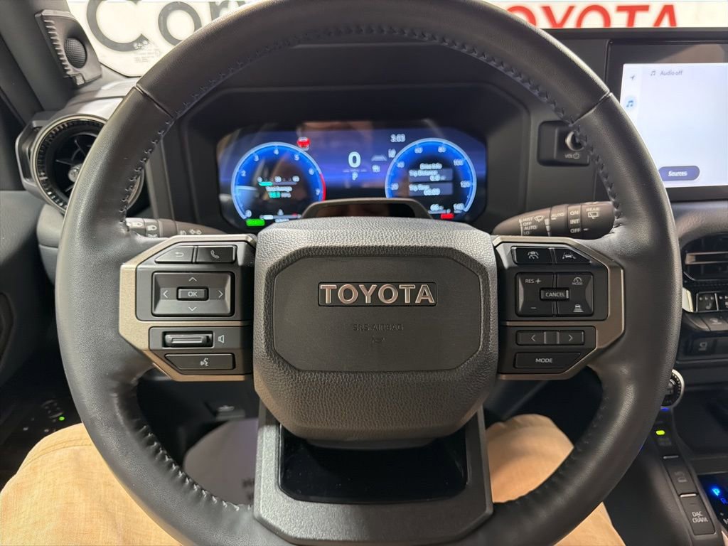 Used 2024 Toyota Land Cruiser image 28