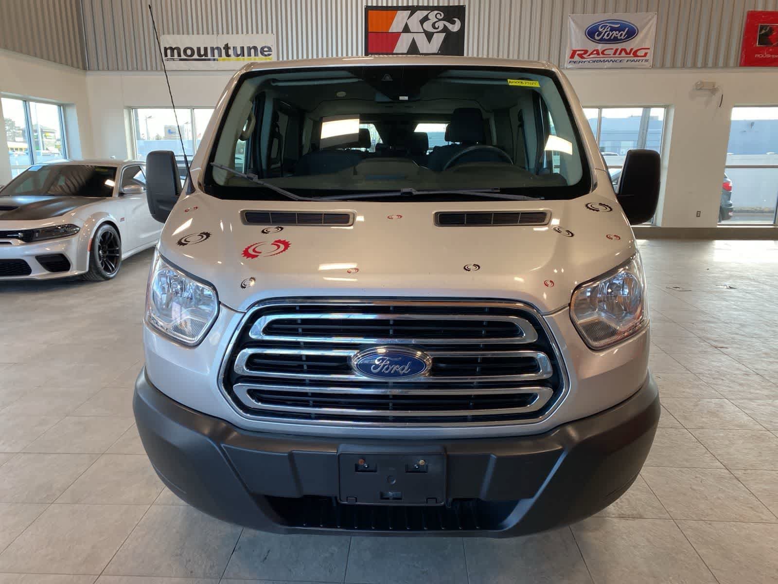 Used 2019 Ford Transit 150 XLT image 8