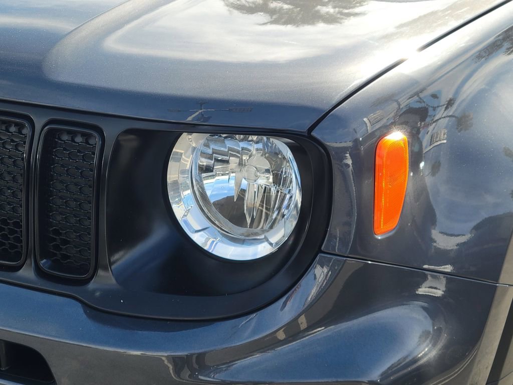 Used 2023 Jeep Renegade Altitude image 23