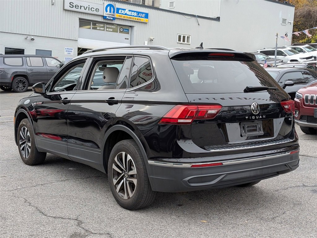 Used 2023 Volkswagen Tiguan S image 9