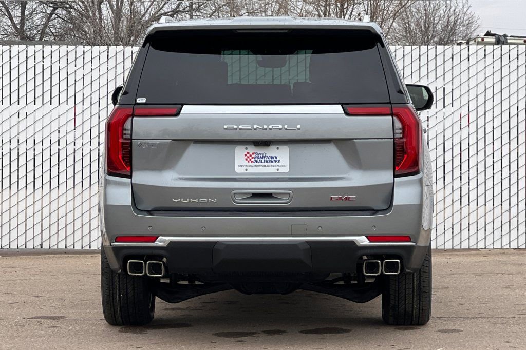 New 2026 GMC Yukon Denali w/ Denali Reserve Package AWD/4WD image 5