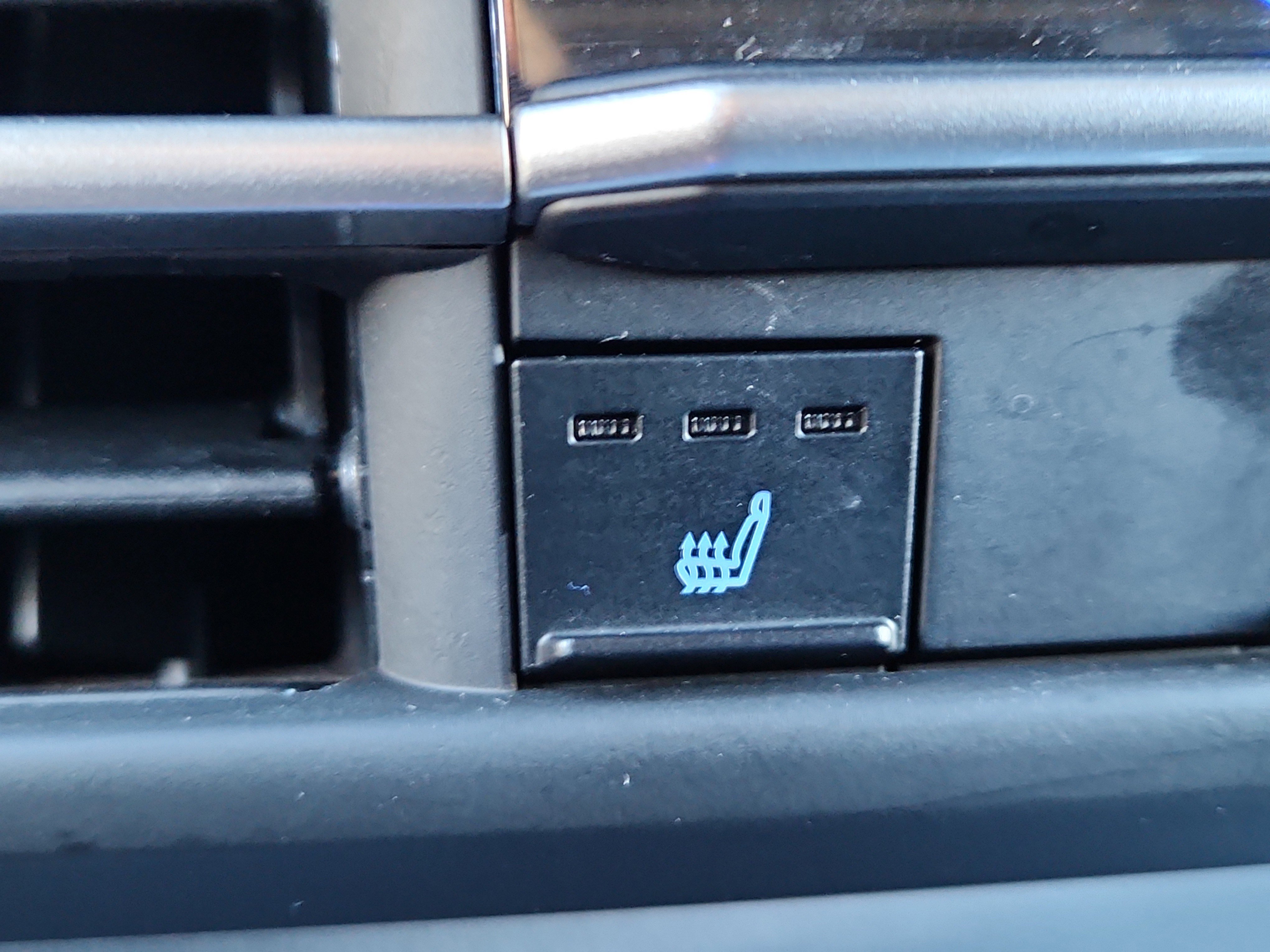 Certified 2022 Toyota Sienna XSE AWD/4WD image 23