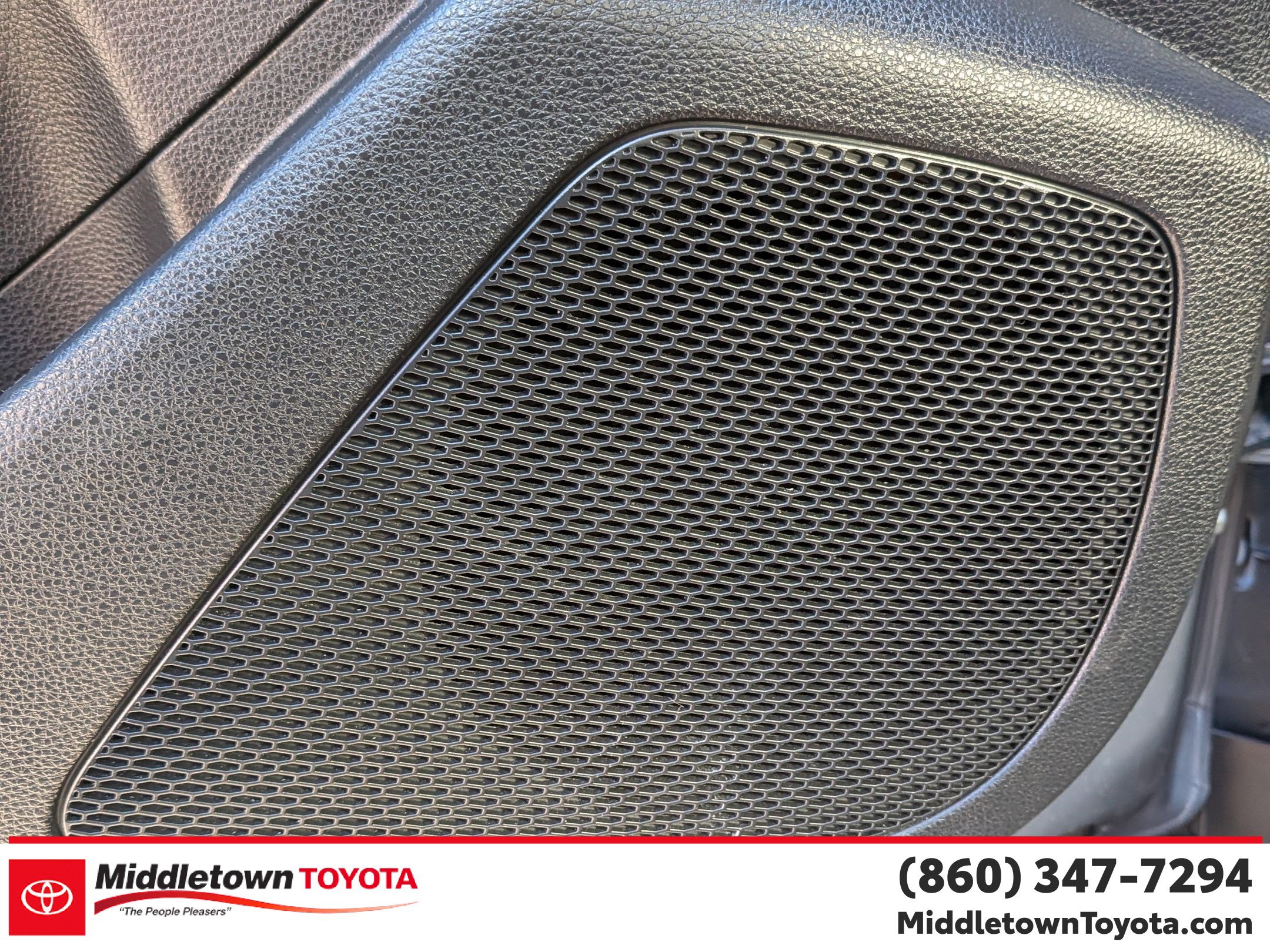 Used 2023 Chevrolet Colorado LT image 13