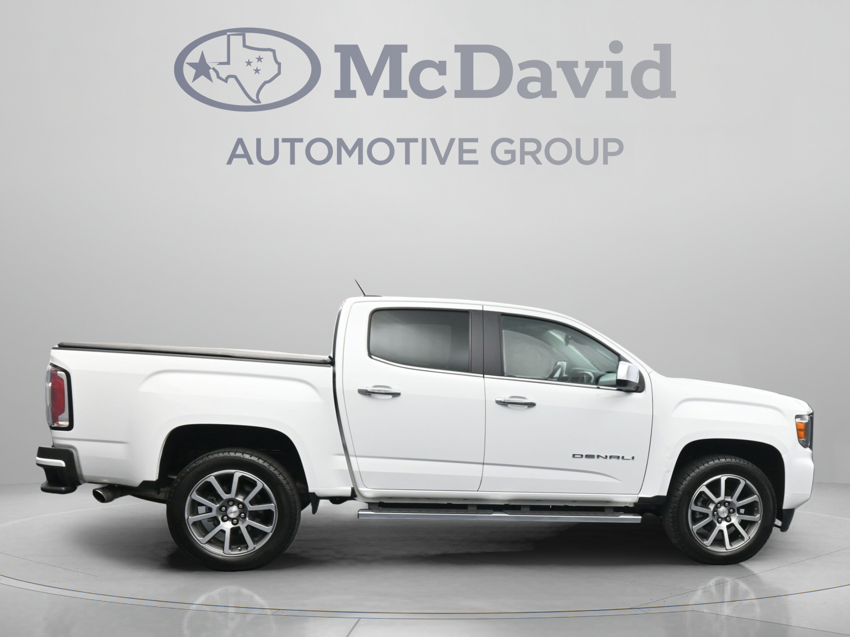 Used 2021 GMC Canyon Denali AWD/4WD image 9