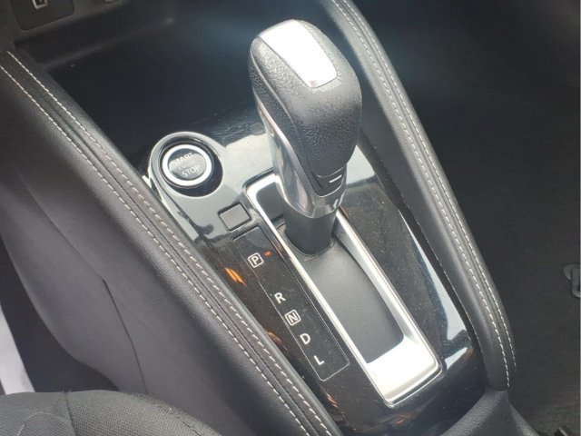 Used 2020 Nissan Kicks SR FWD image 9