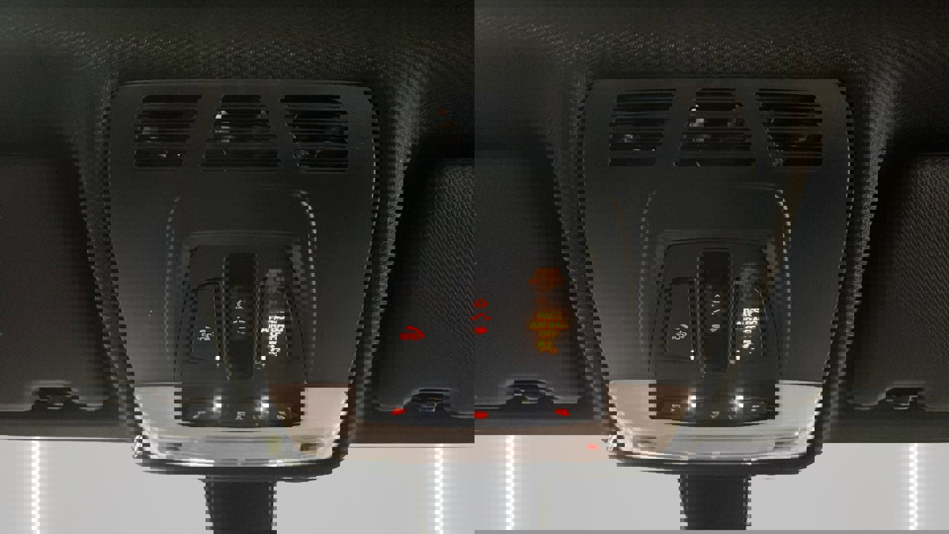 Used 2018 BMW 330i xDrive Sedan image 18