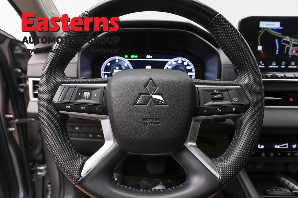 Used 2023 Mitsubishi Outlander SE AWD/4WD image 71
