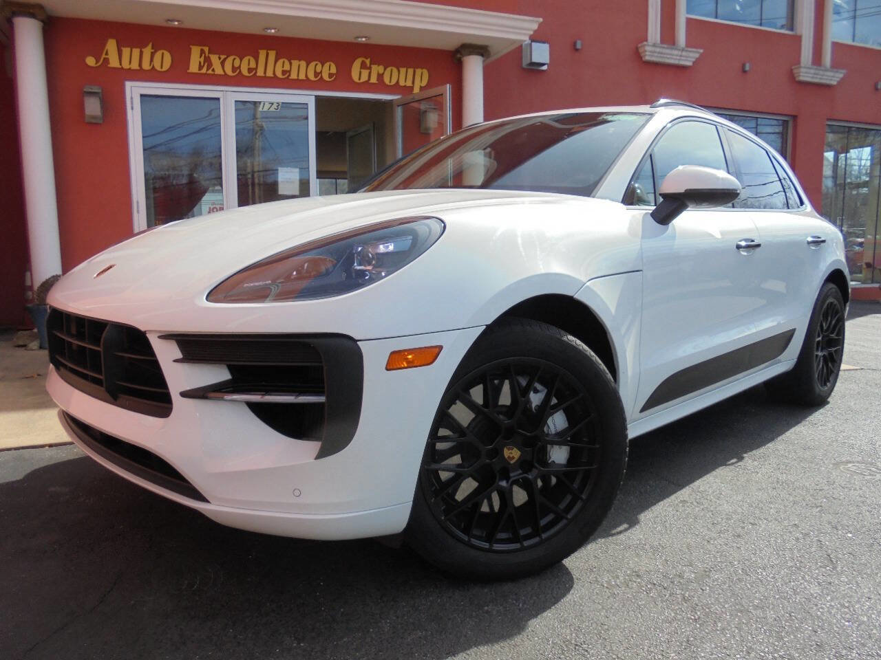 Used 2021 Porsche Macan GTS image 2