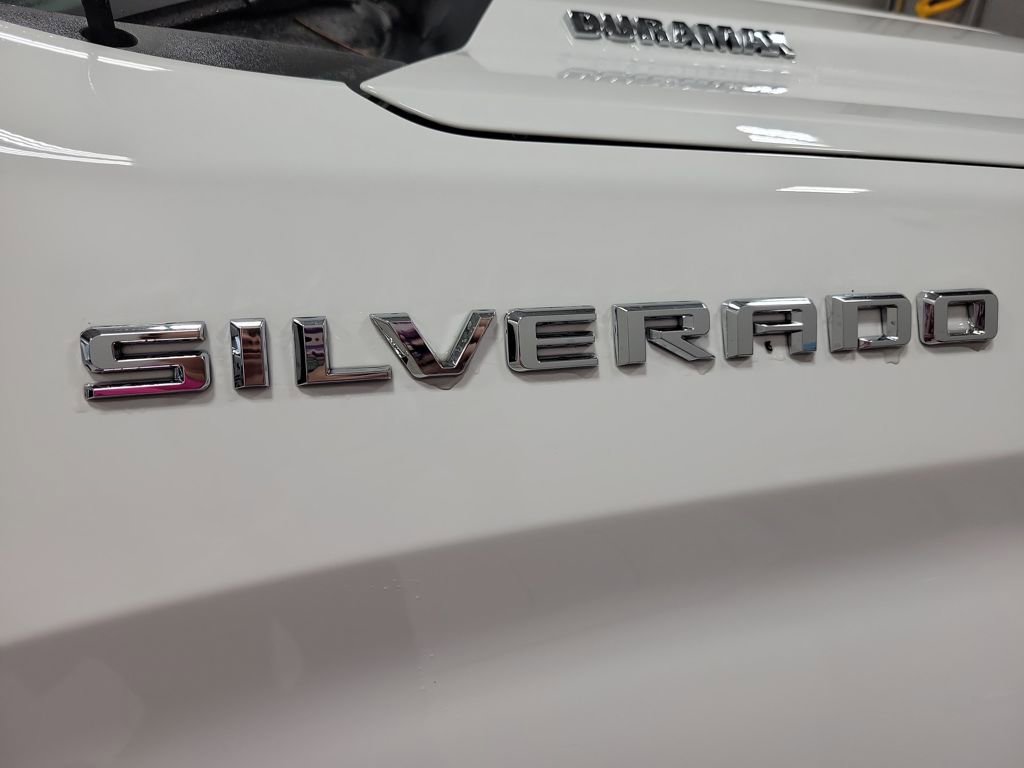 Used 2022 Chevrolet Silverado 1500 LT AWD/4WD image 24