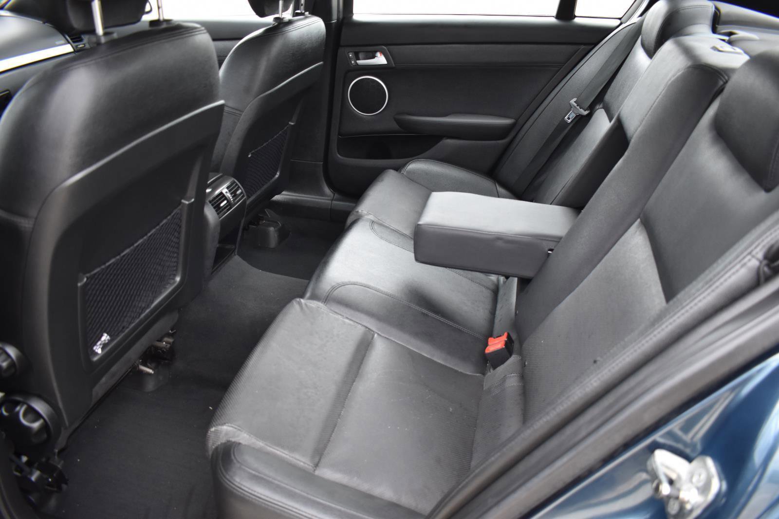 Used 2009 Pontiac G8 GT w/ Premium Package RWD image 15
