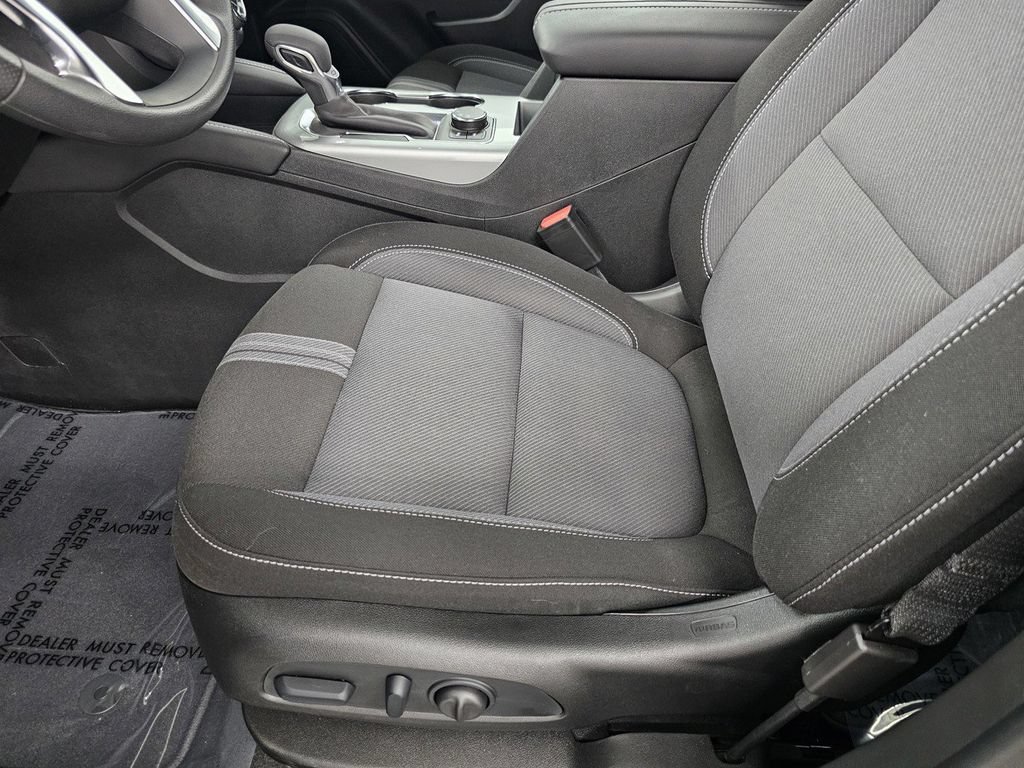 Used 2026 Chevrolet Blazer LT FWD image 14