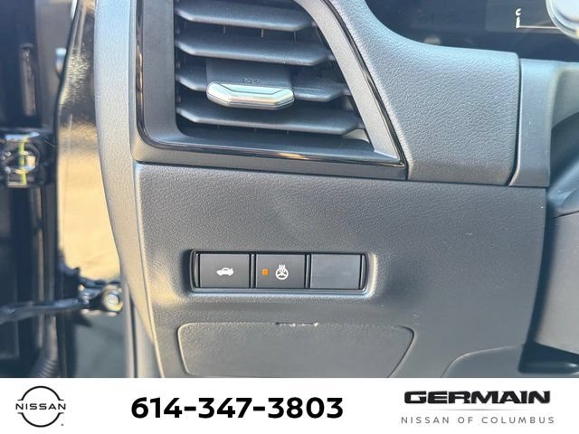 New 2026 Nissan Sentra SR w/ SR All Weather Package FWD image 22