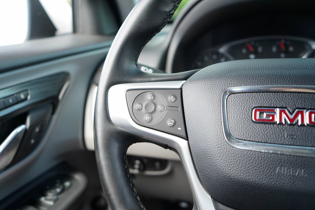 Used 2024 GMC Terrain SLT FWD image 31