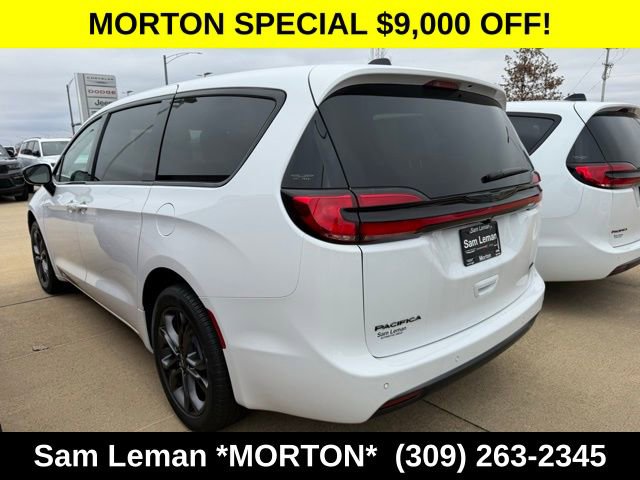 New 2026 Chrysler Pacifica Select AWD/4WD image 12