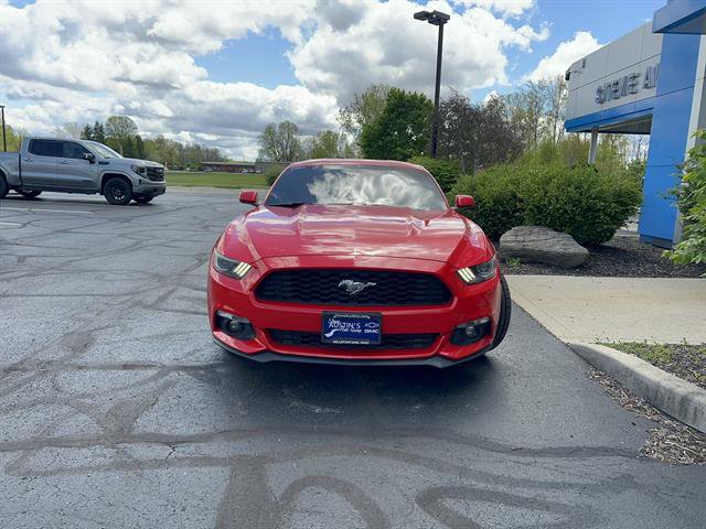 Used 2017 Ford Mustang Coupe RWD image 2