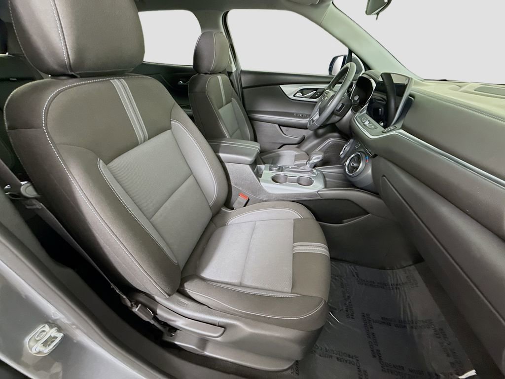 Used 2024 Chevrolet Blazer LT image 25