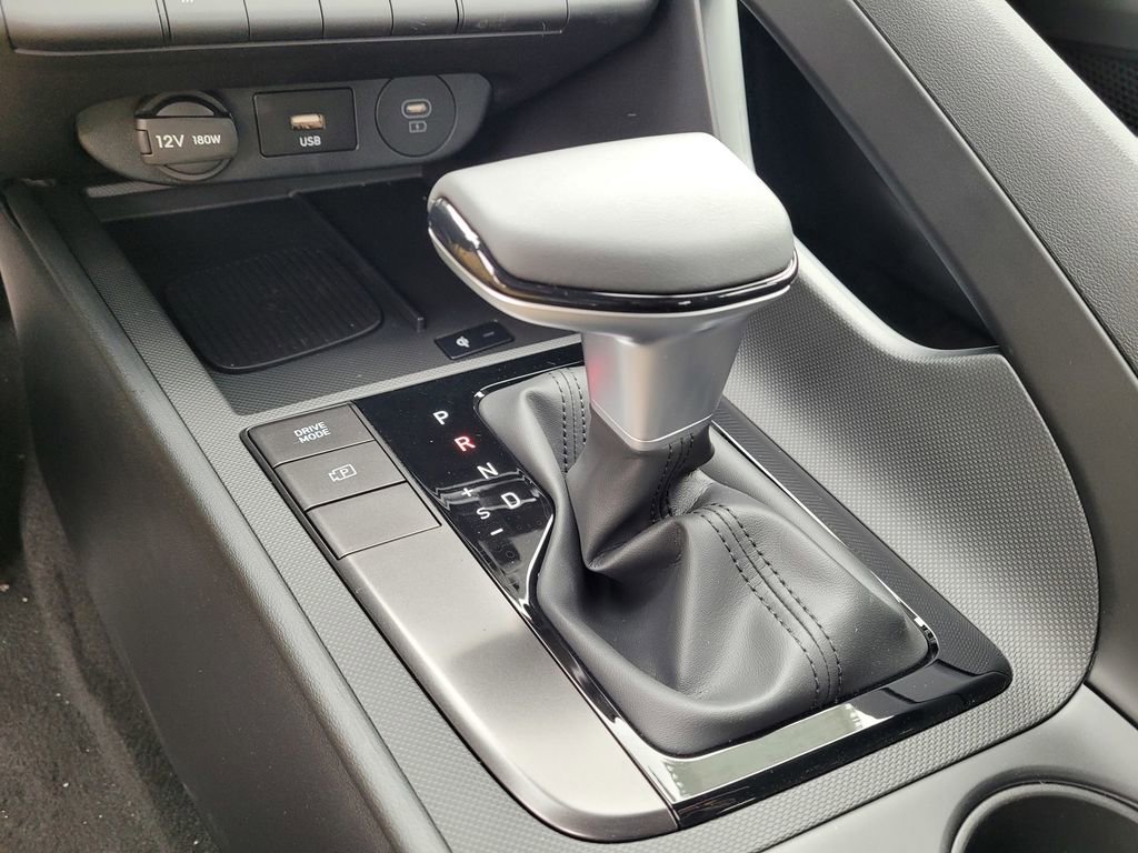 New 2026 Hyundai Elantra Sport FWD image 10
