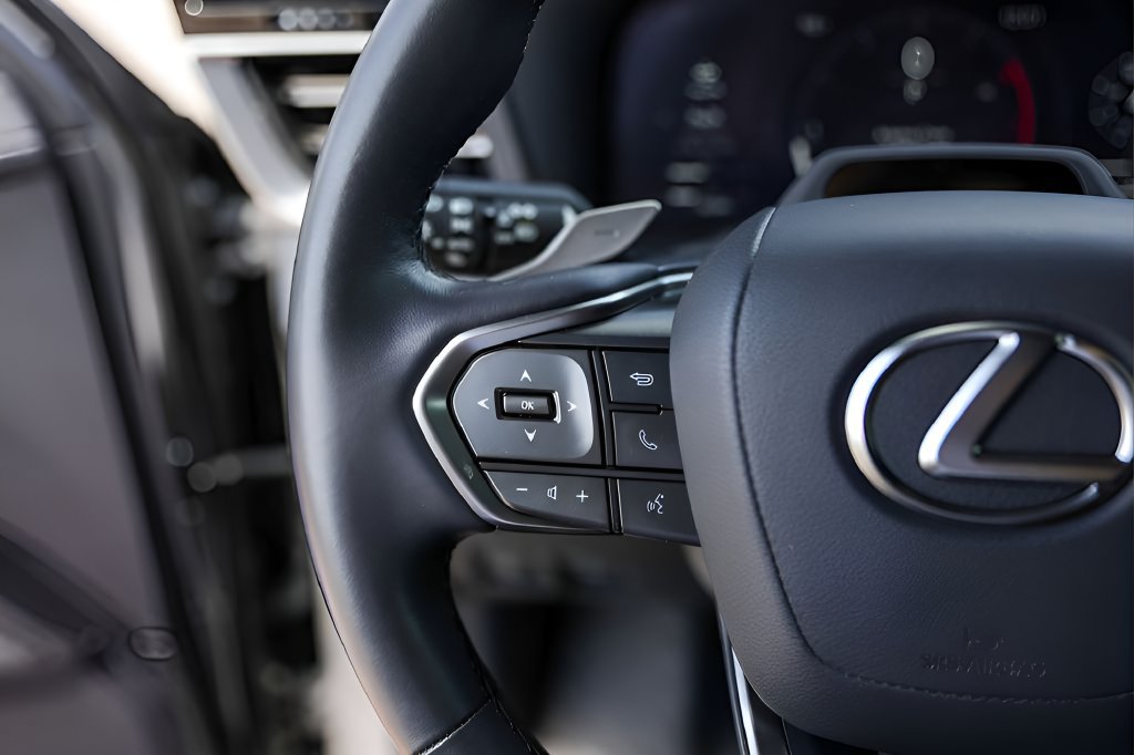 Used 2024 Lexus GX 550 AWD/4WD image 14