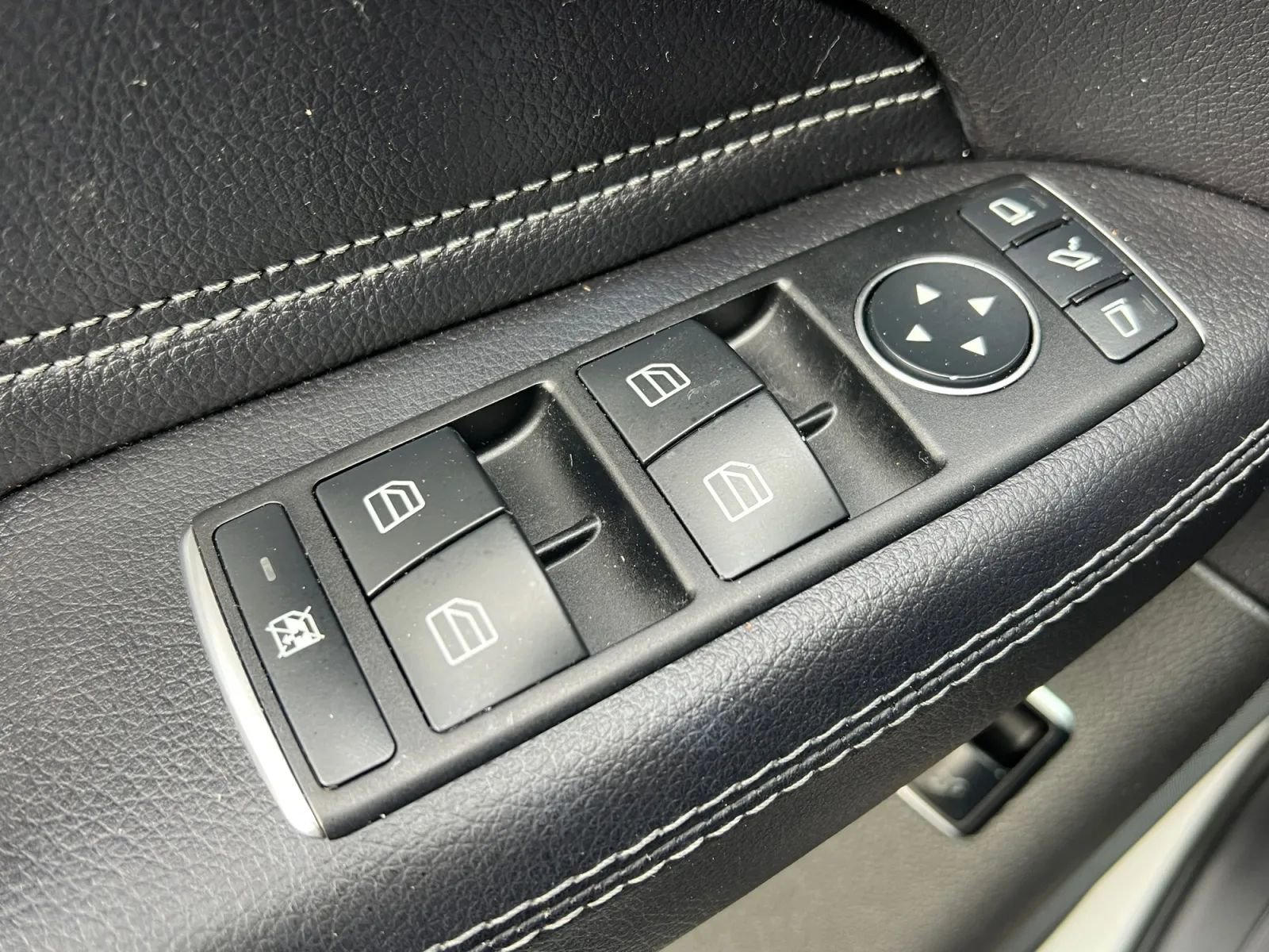 Used 2017 Mercedes-Benz GLE 350 4MATIC w/ Premium 1 Package image 45