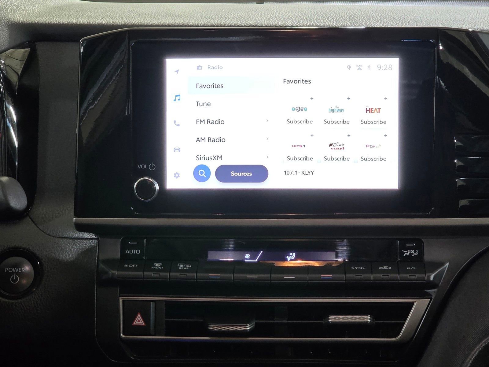 Used 2025 Toyota Camry LE image 25