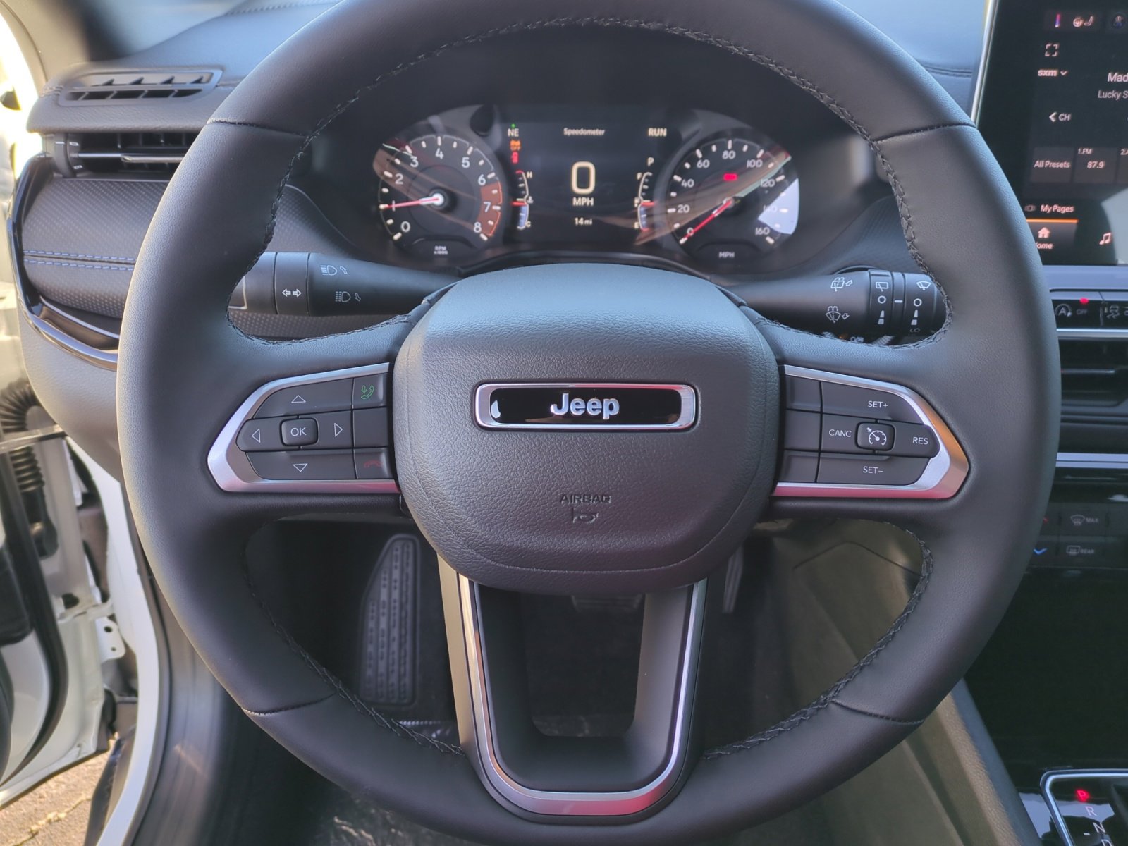 New 2026 Jeep Compass Latitude image 9