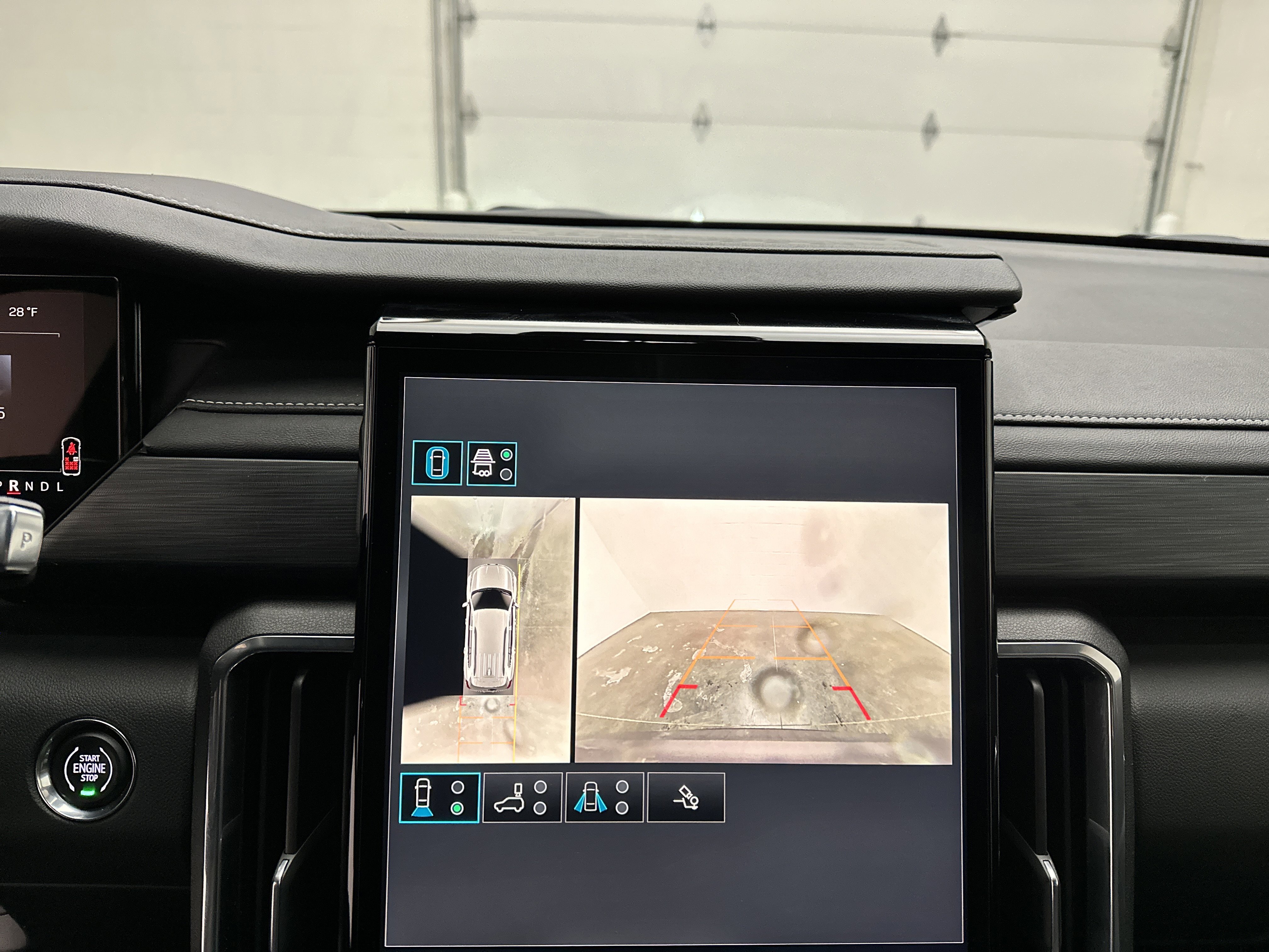 Used 2026 GMC Acadia Elevation image 36