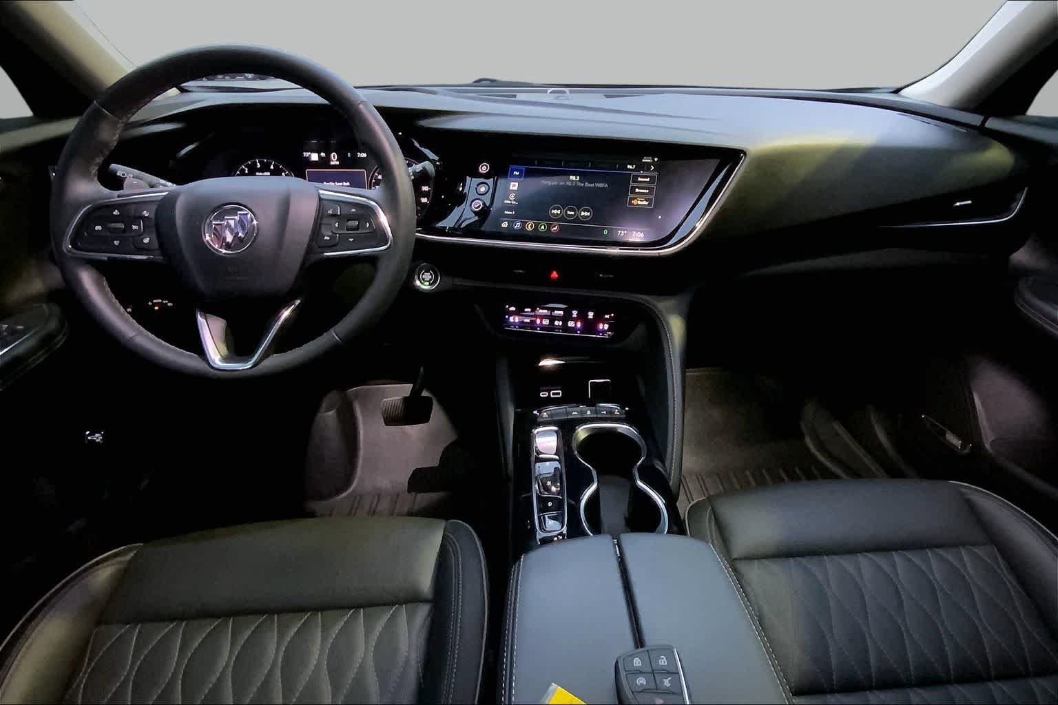 Used 2022 Buick Envision Avenir w/ Technology Package II FWD image 28