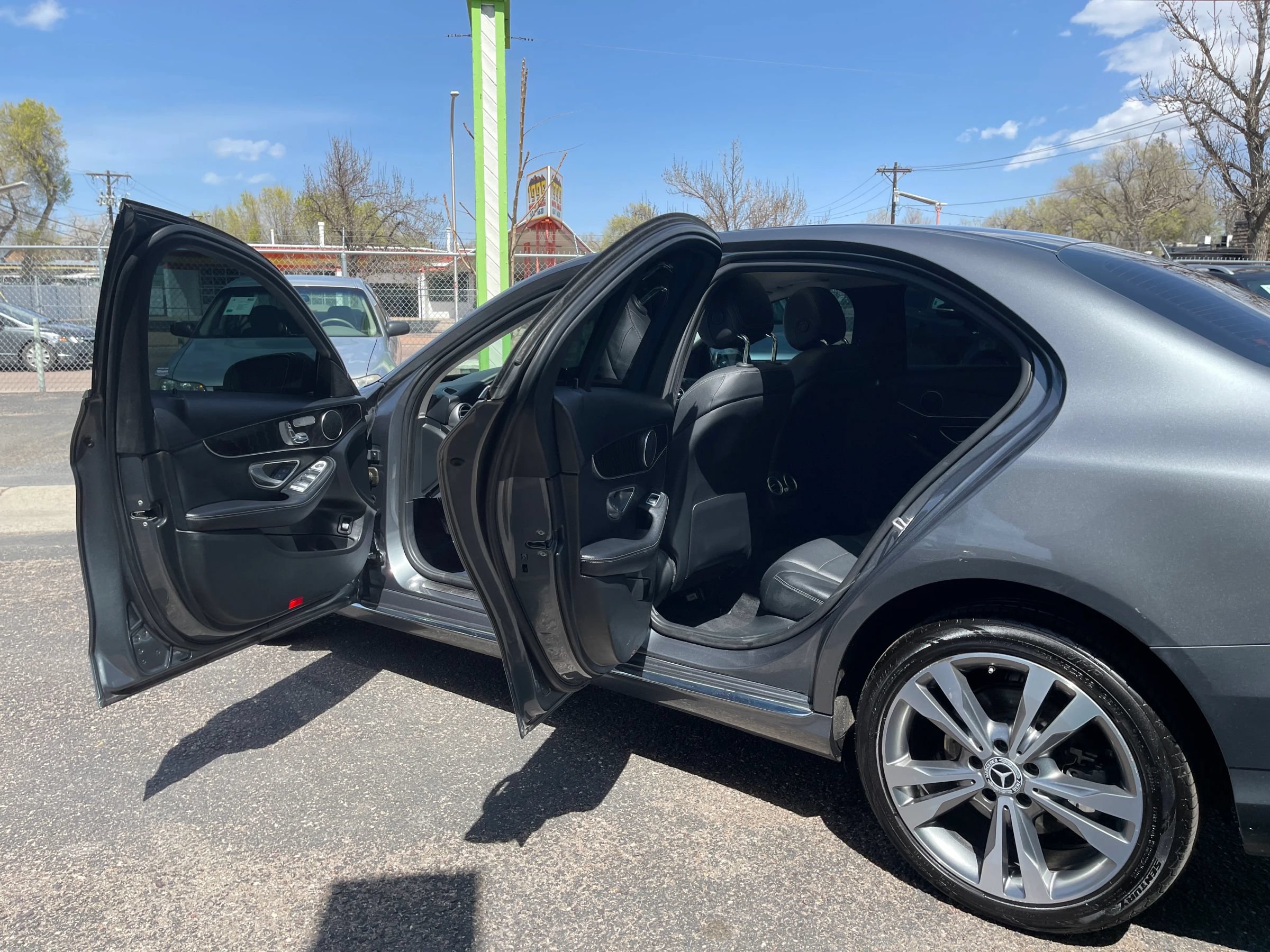 Used 2017 Mercedes-Benz C 300 4MATIC Sedan image 10