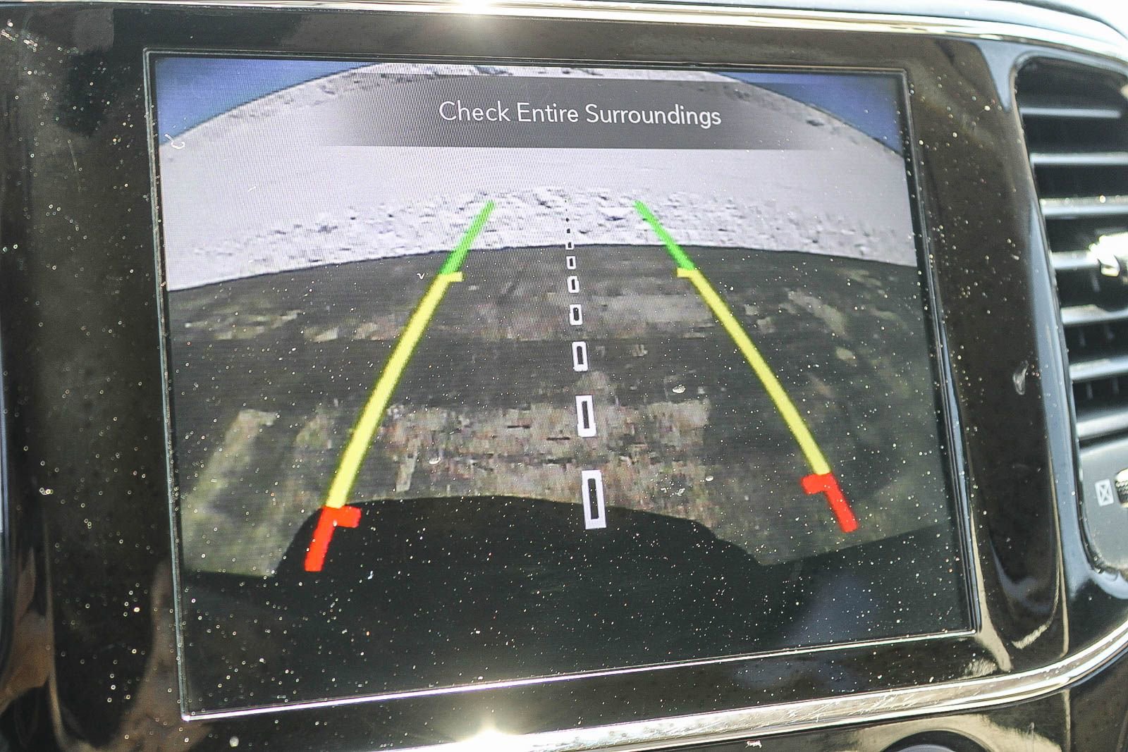 Used 2020 Jeep Grand Cherokee Laredo w/ 18" Wheel & 8.4" Radio Group image 23