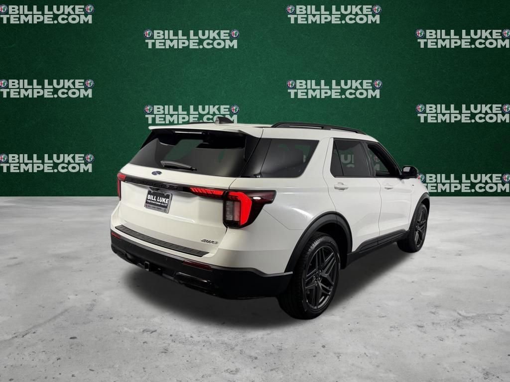 Used 2025 Ford Explorer ST-Line w/ ST-Line Street Pack image 7