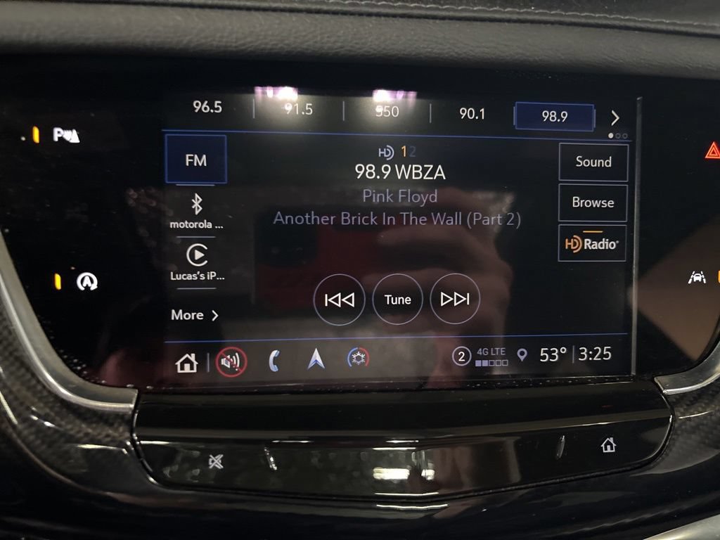 Used 2024 Cadillac XT6 Sport w/ LPO, Floor Liner Package AWD/4WD image 30