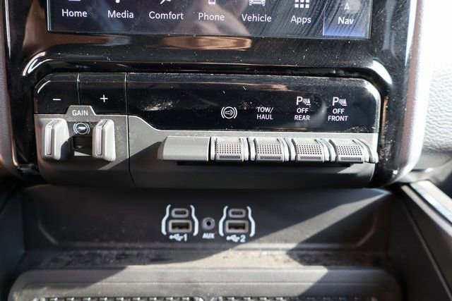 Used 2025 RAM 2500 Laramie image 25