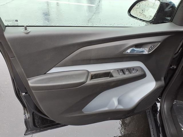 New 2027 Chevrolet Bolt LT w/ Comfort Package image 9