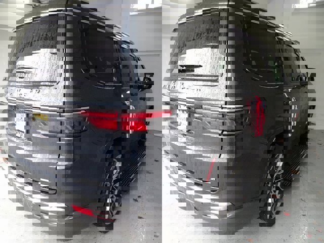 Used 2022 Jeep Wagoneer Series III w/ Premium Group I image 23