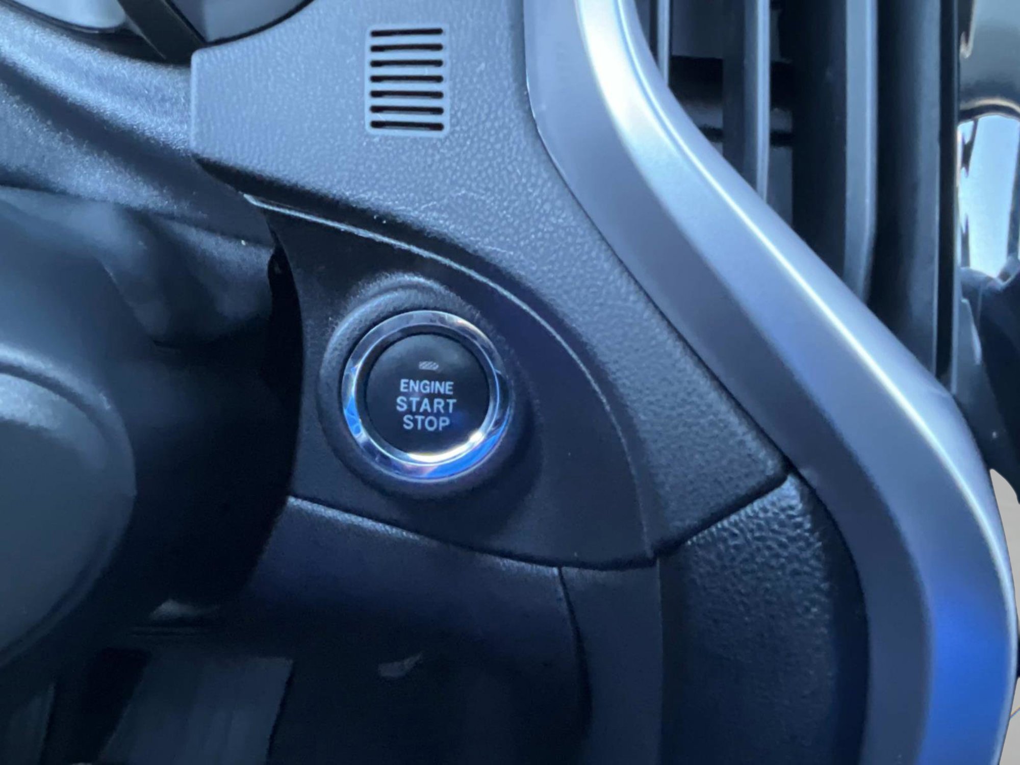 Used 2022 Subaru Ascent Limited w/ Technology Package image 39