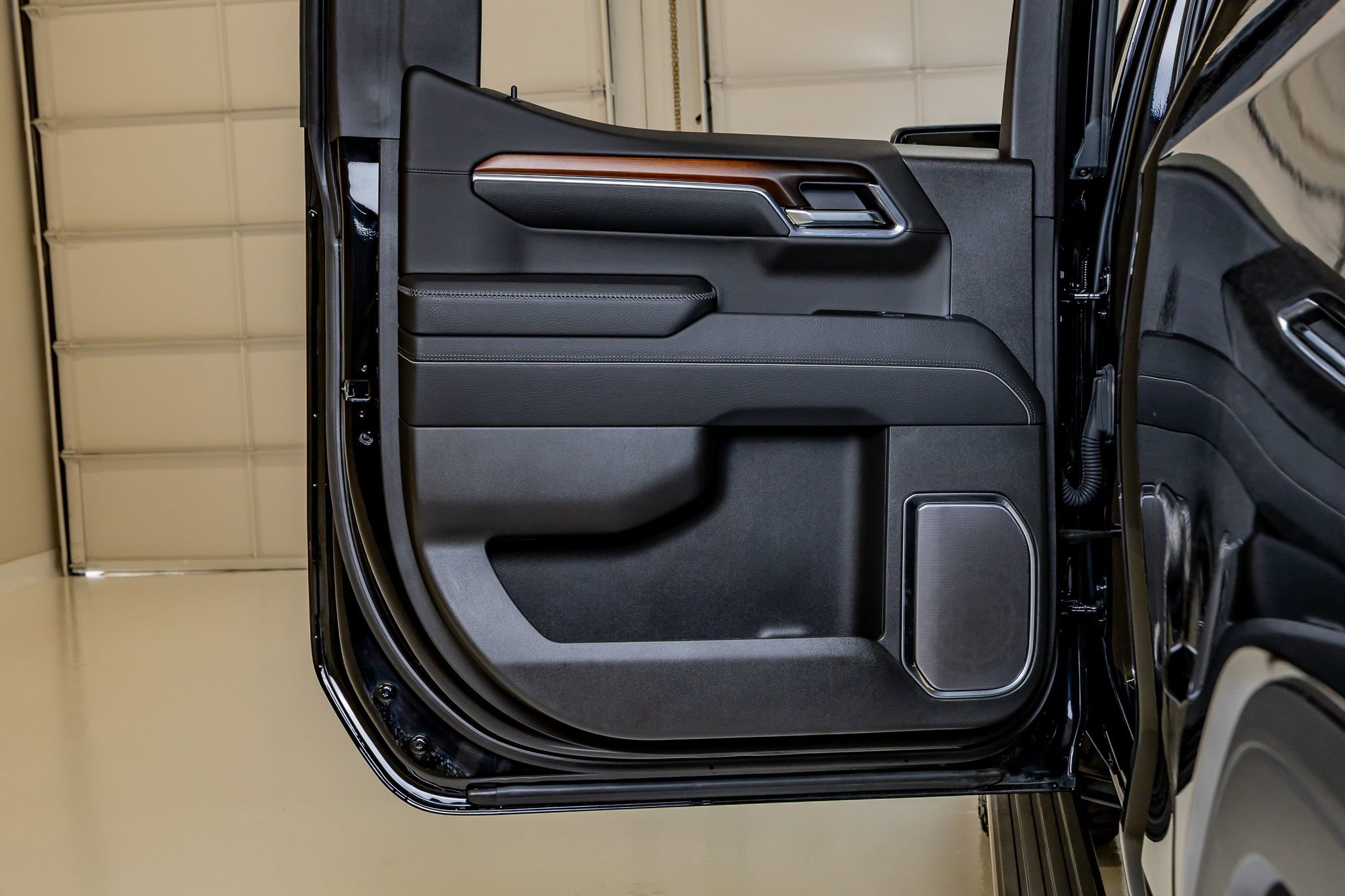 Used 2025 GMC Sierra 1500 Denali w/ Denali Reserve Package image 38