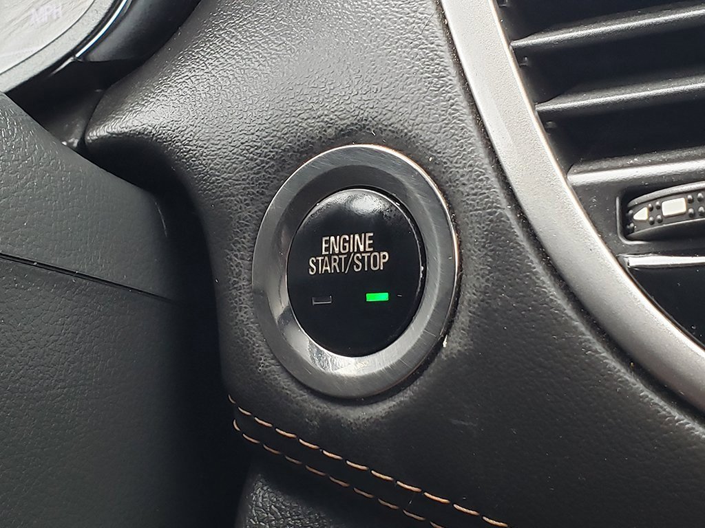 Used 2020 Chevrolet Trax LT w/ LT Convenience Package image 29