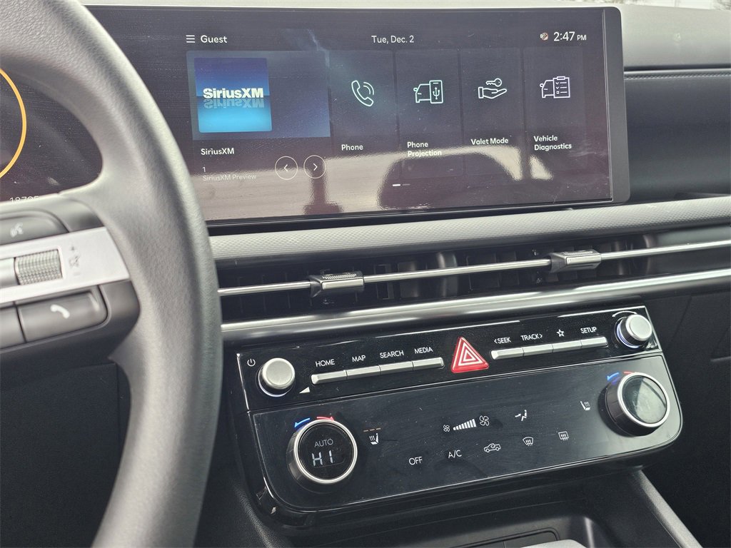 Certified 2025 Hyundai Santa Cruz SEL image 9