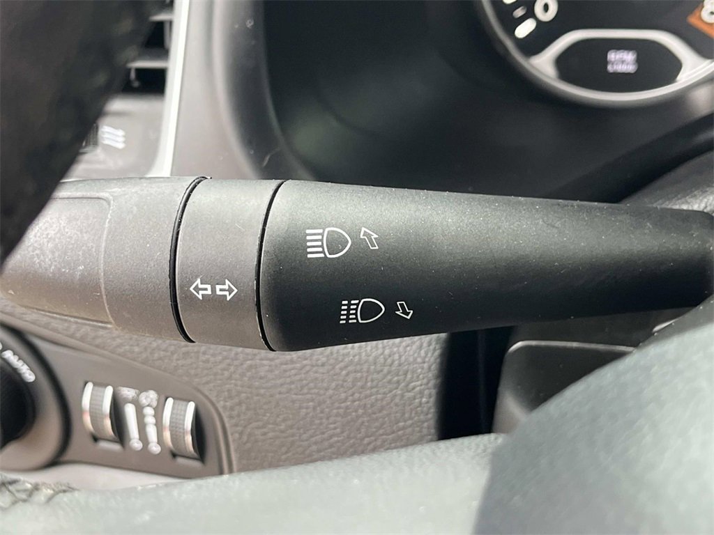 Used 2021 Jeep Renegade Latitude image 20