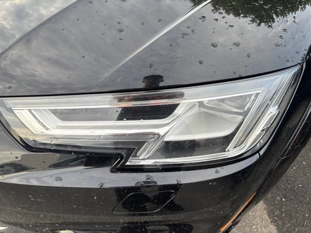 Used 2018 Audi A4 2.0T allroad Premium Plus w/ Premium Plus Package AWD/4WD image 2