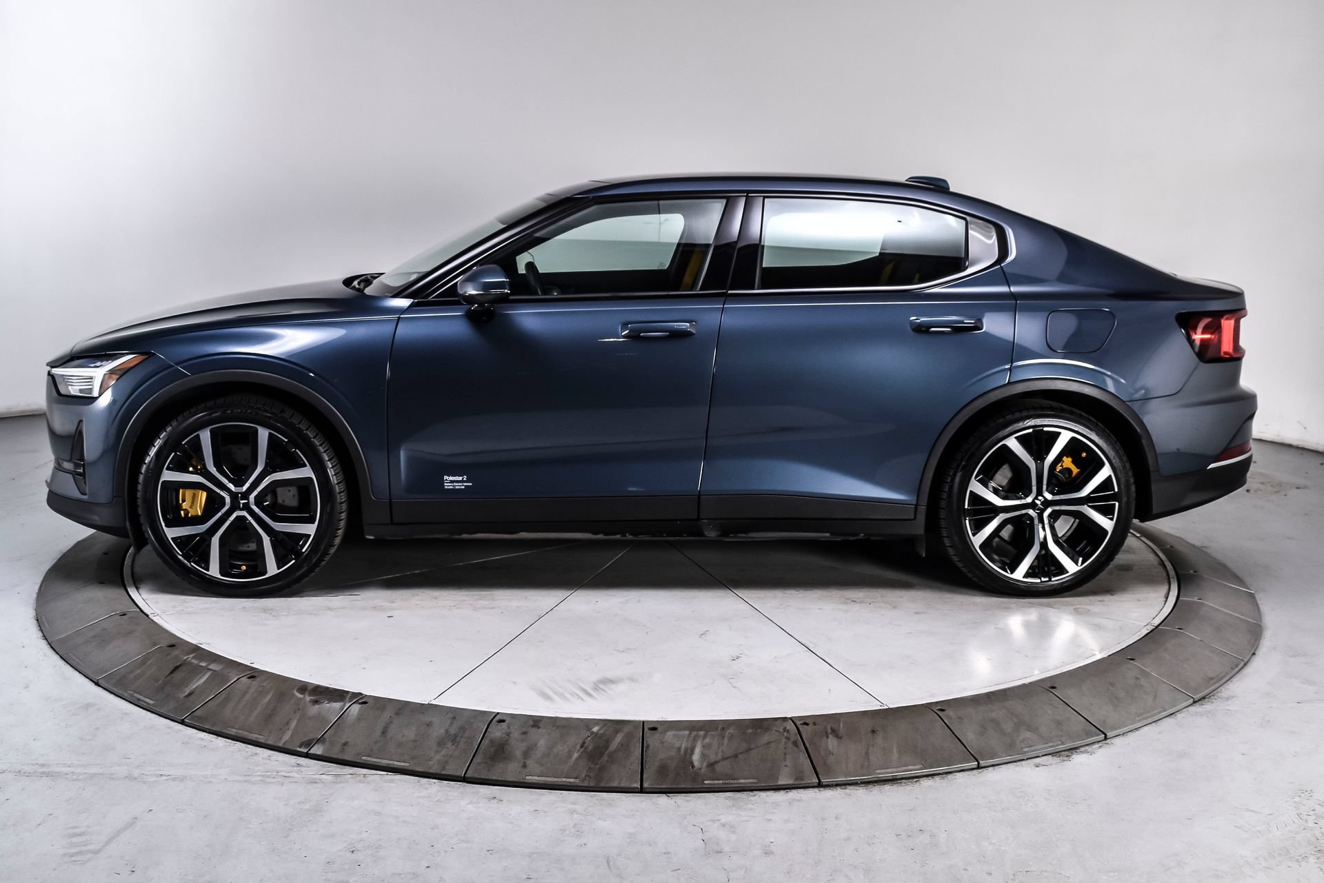Used 2023 Polestar Polestar 2 w/ Pilot Pack AWD/4WD image 3