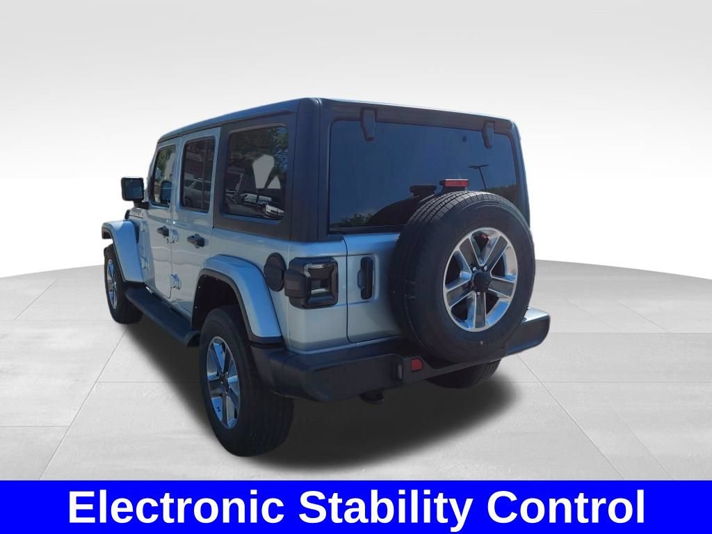 Used 2022 Jeep Wrangler Unlimited Sahara AWD/4WD image 14