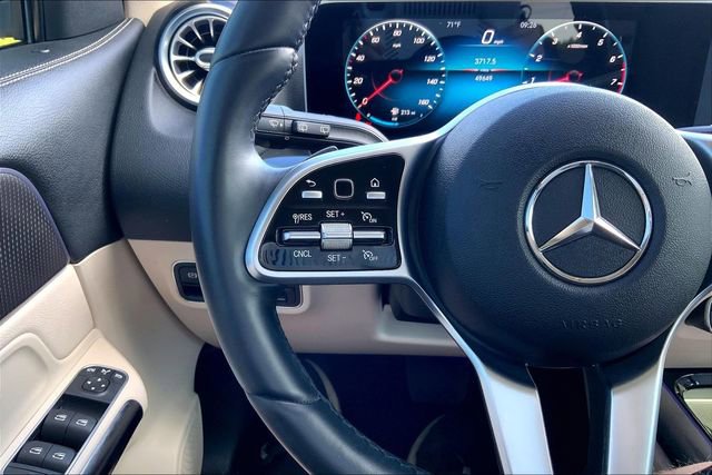 Used 2021 Mercedes-Benz GLA 250 4MATIC image 21