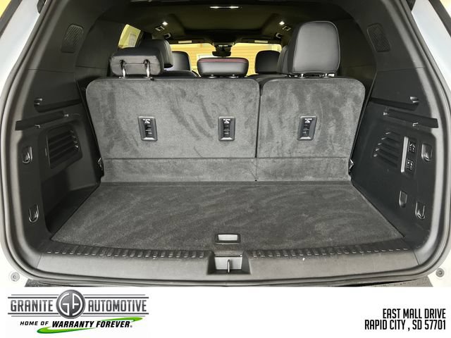 Used 2024 Chevrolet Traverse RS AWD/4WD image 29
