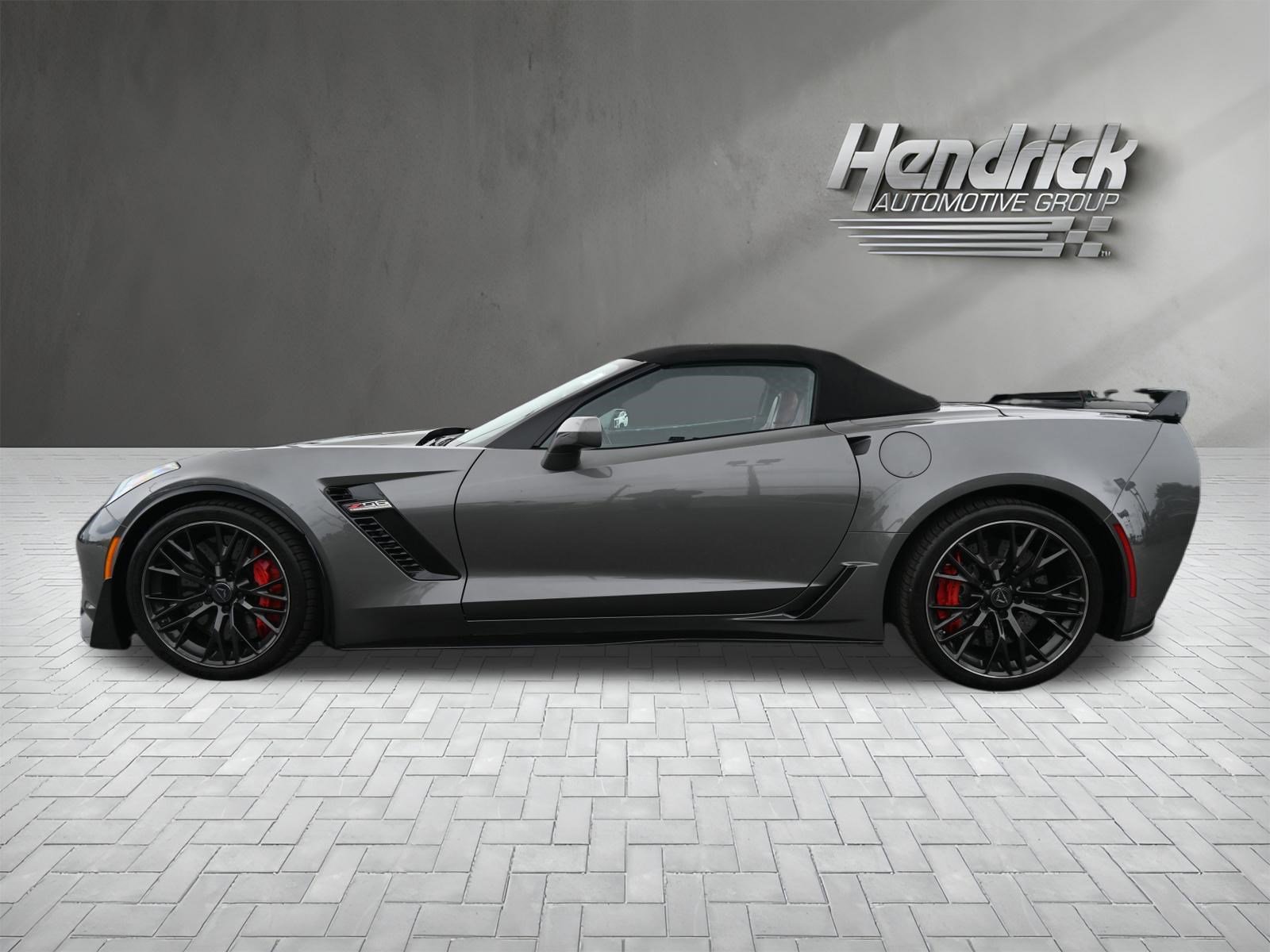 Used 2015 Chevrolet Corvette Z06 w/ 3LZ Preferred Equipment Group RWD image 8
