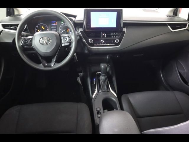 Used 2025 Toyota Corolla LE image 24