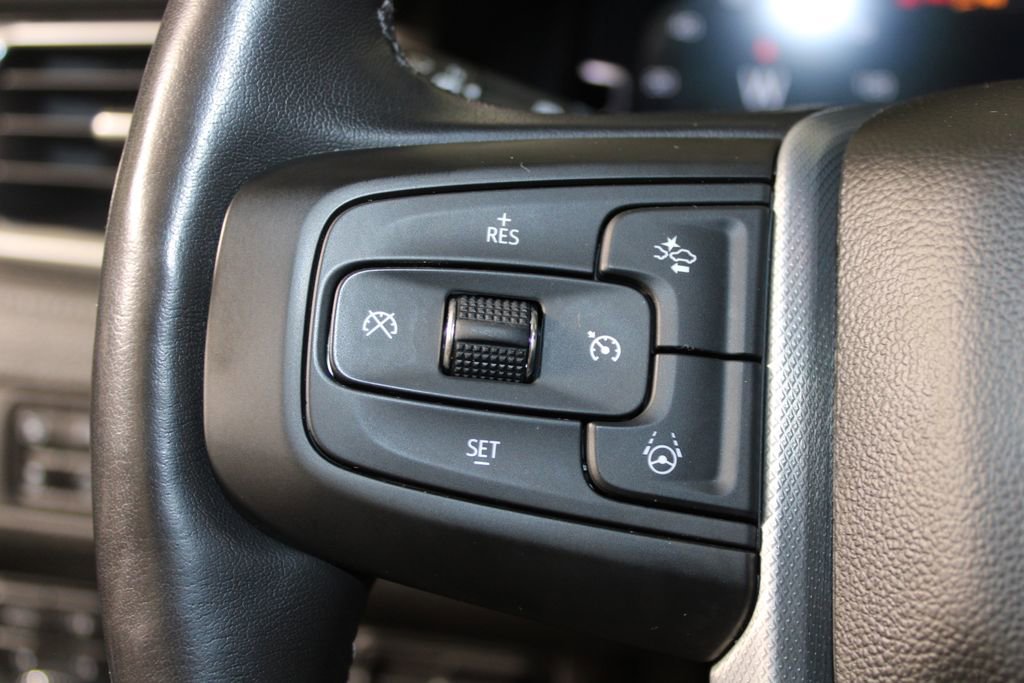 Used 2023 GMC Yukon XL Denali w/ Denali Reserve Package image 18