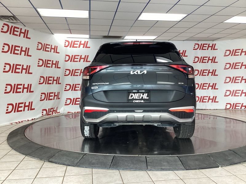 Used 2023 Kia Sportage EX AWD/4WD image 6