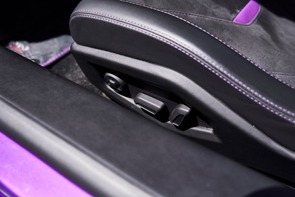 Used 2024 Lamborghini Huracan EVO image 38